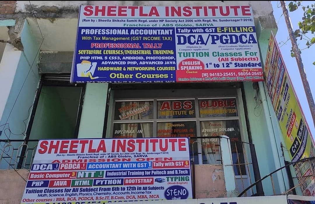Students at Sheetla Institute